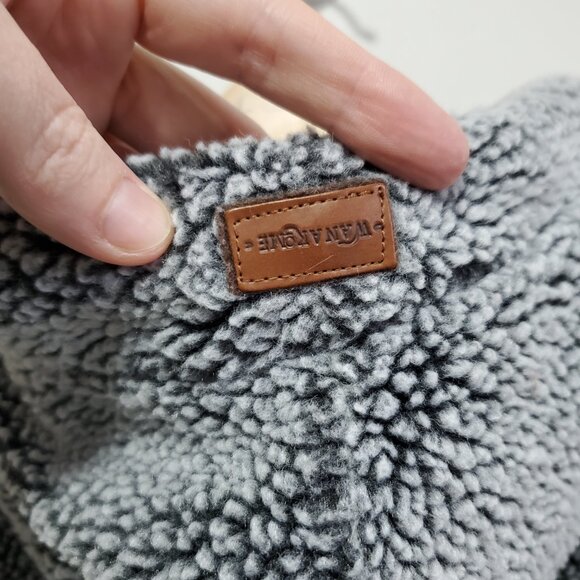 WANAKOME Kira Sherpa Hooded Vest Asymmetric Zip Wool Blend Grey Women's Small - Picture 12 of 16